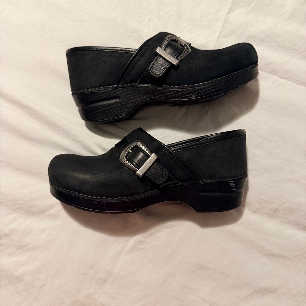 Dansko Pammy Black Milled women’s clog size 40